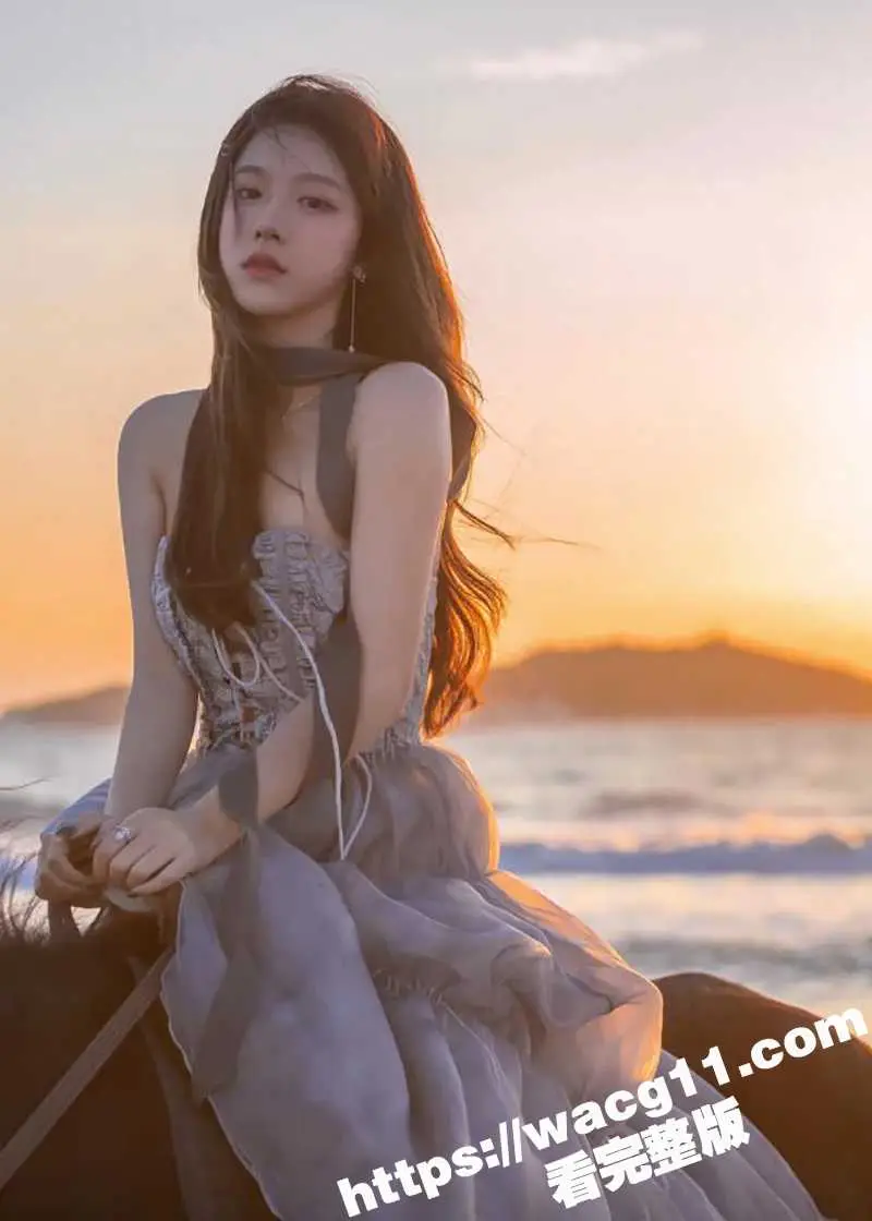 抖音142万粉丝网红 小余想吃烧烤 深夜开冰箱超级诱惑的不雅视频被摄像头捕捉 删掉时已全网流出! 图7