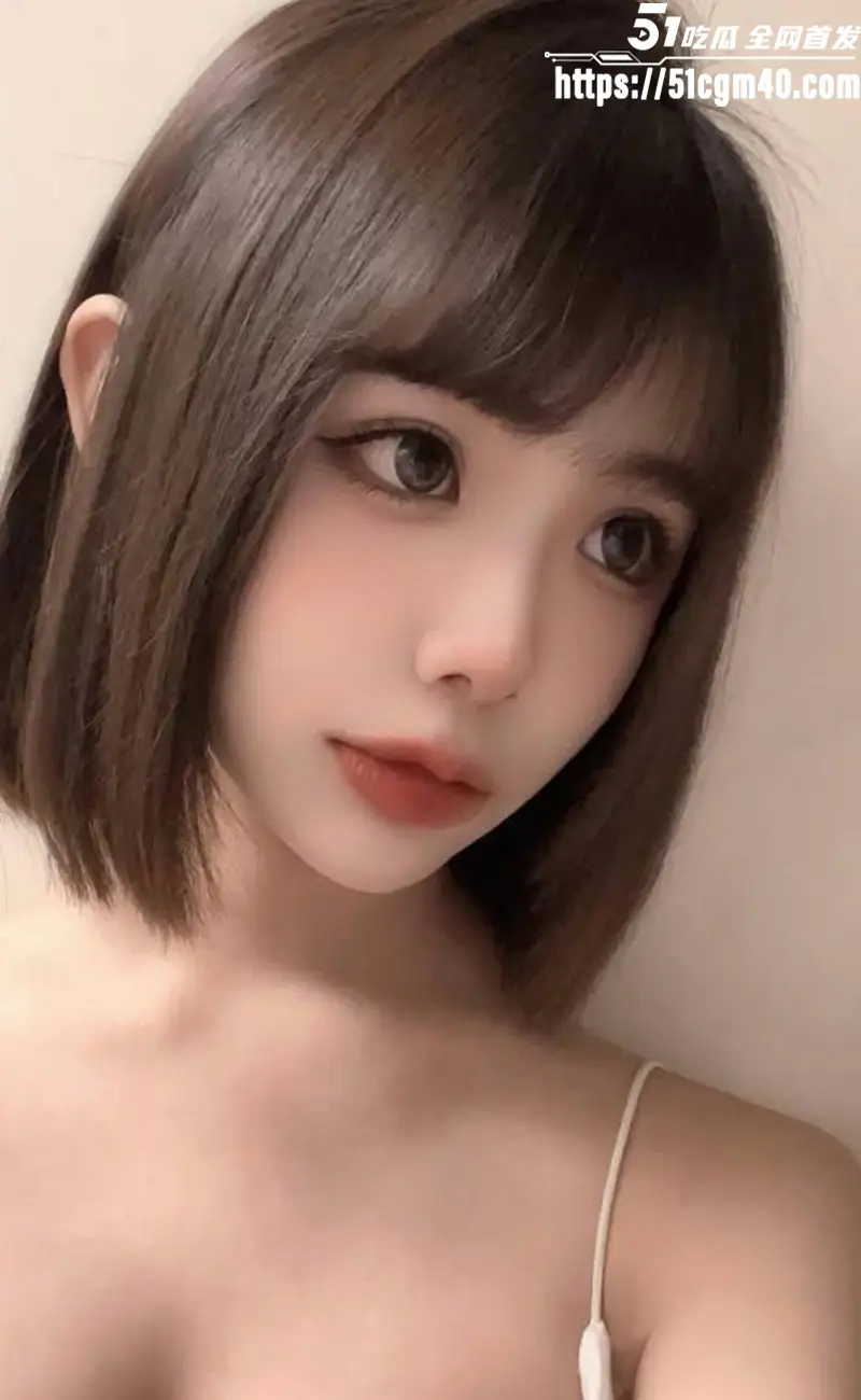 颜值小网美 小渝 与男友的性爱视频曝光 肉丝内裤被撕开狂操 曼妙嫩躯彻底沦陷! 图2