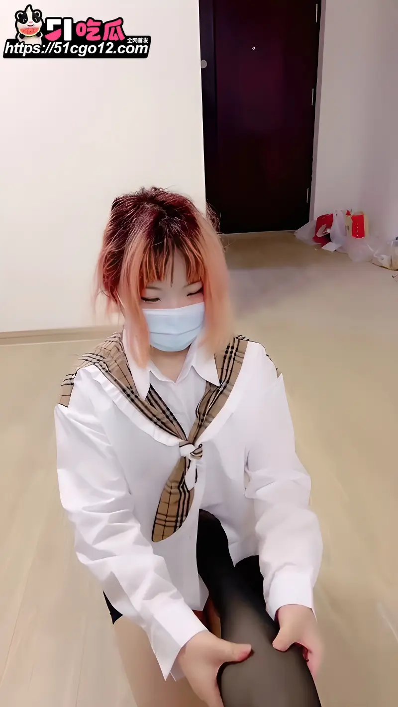 重口猎奇女王 桃子S 调教母畜闺蜜 扇巴掌谩骂羞辱 头套丝袜舔鞋喝尿花样百出 图4