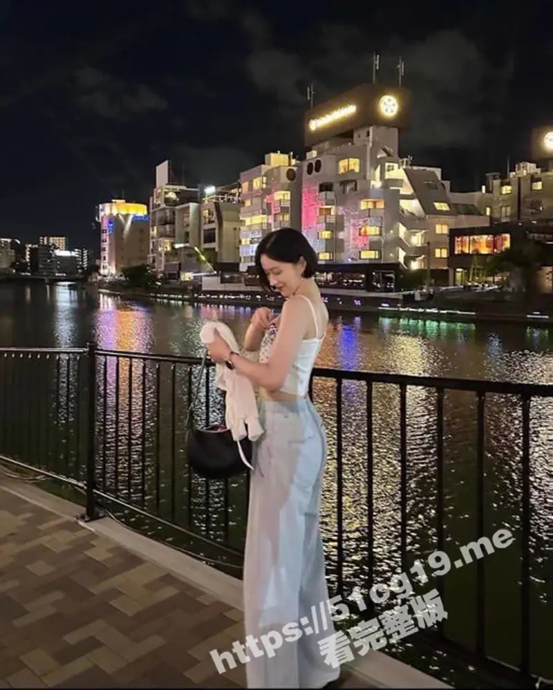 韩国空姐与富商男友性感私密视讯惨遭泄露 完整版全部 曝光私下极其淫荡！ 图1