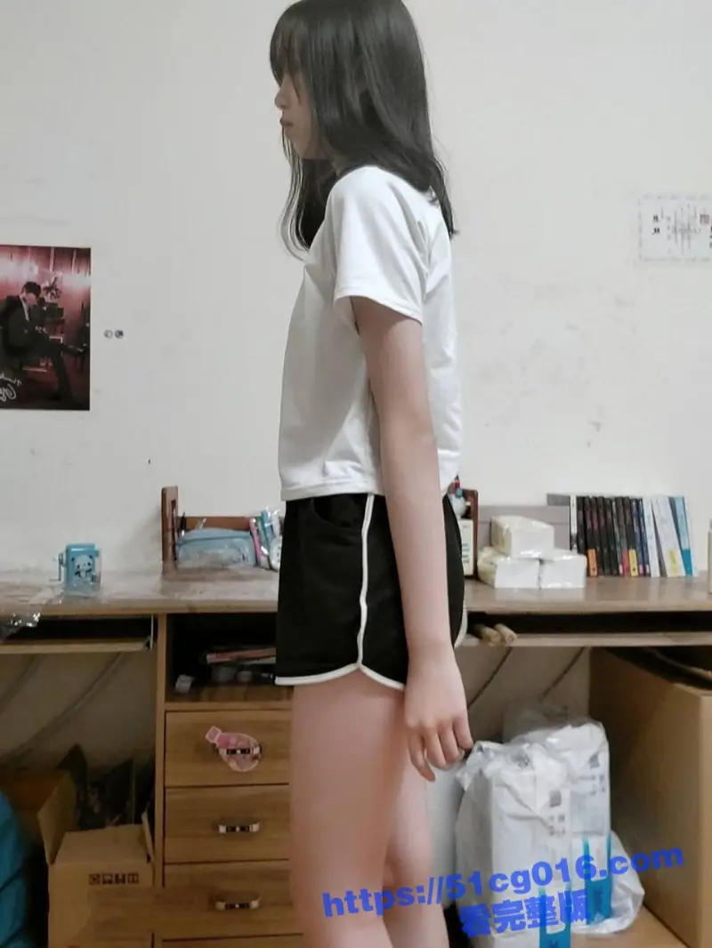 今日换口味!来个高颜值反差台妹 奶子十分坚挺 腰也够细 大尺度露脸私拍 图8