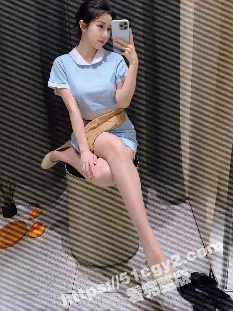 约炮好利来极品店员 颜值在线还可以体验制服诱惑 空姐不一定在飞机上 也有可能在好利来哦! 图9
