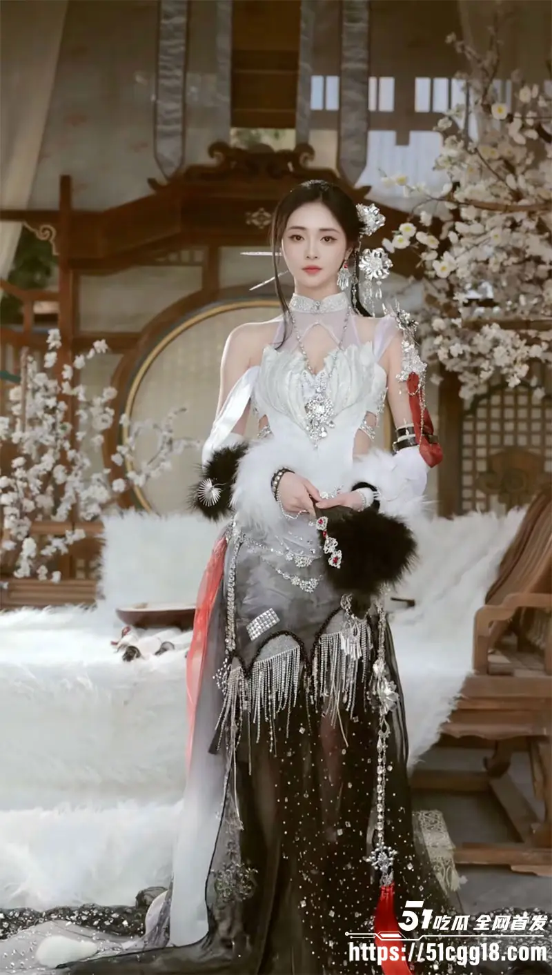 高颜值人气女星 周洁琼 Ai脱衣视频 古典仙子变火辣尤物 巨乳白虎全裸骚舞 美艳反差诱惑撩人！ 图4