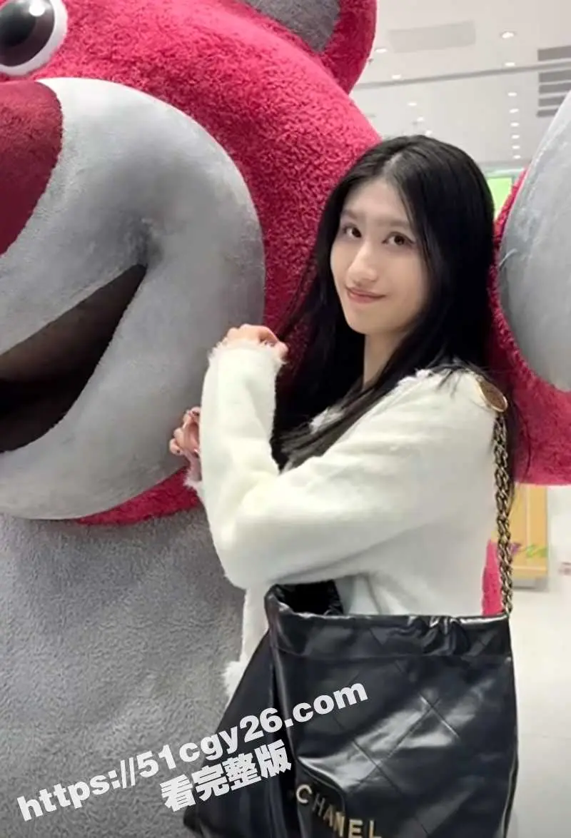 秦皇岛燕山大学校花 愫愫 性爱视频流出 模特身材颜值超美 翘臀高撅被后入狂操！ 图6