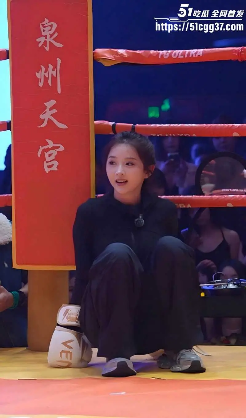福建泉州天宫酒吧 女子萌萌拳争霸赛 奶露拖PK小程同学 更有2V2大混战 波涛汹涌观众直呼刺激！ 图4