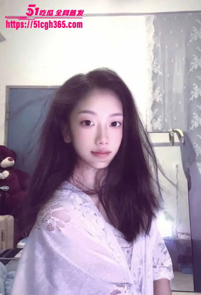 气质人妻 赵亚娜 偷情老公兄弟 穿情趣黑丝握肉棒送进小穴 晃着大奶被爆操 纯荡妇淫娃！ 图4