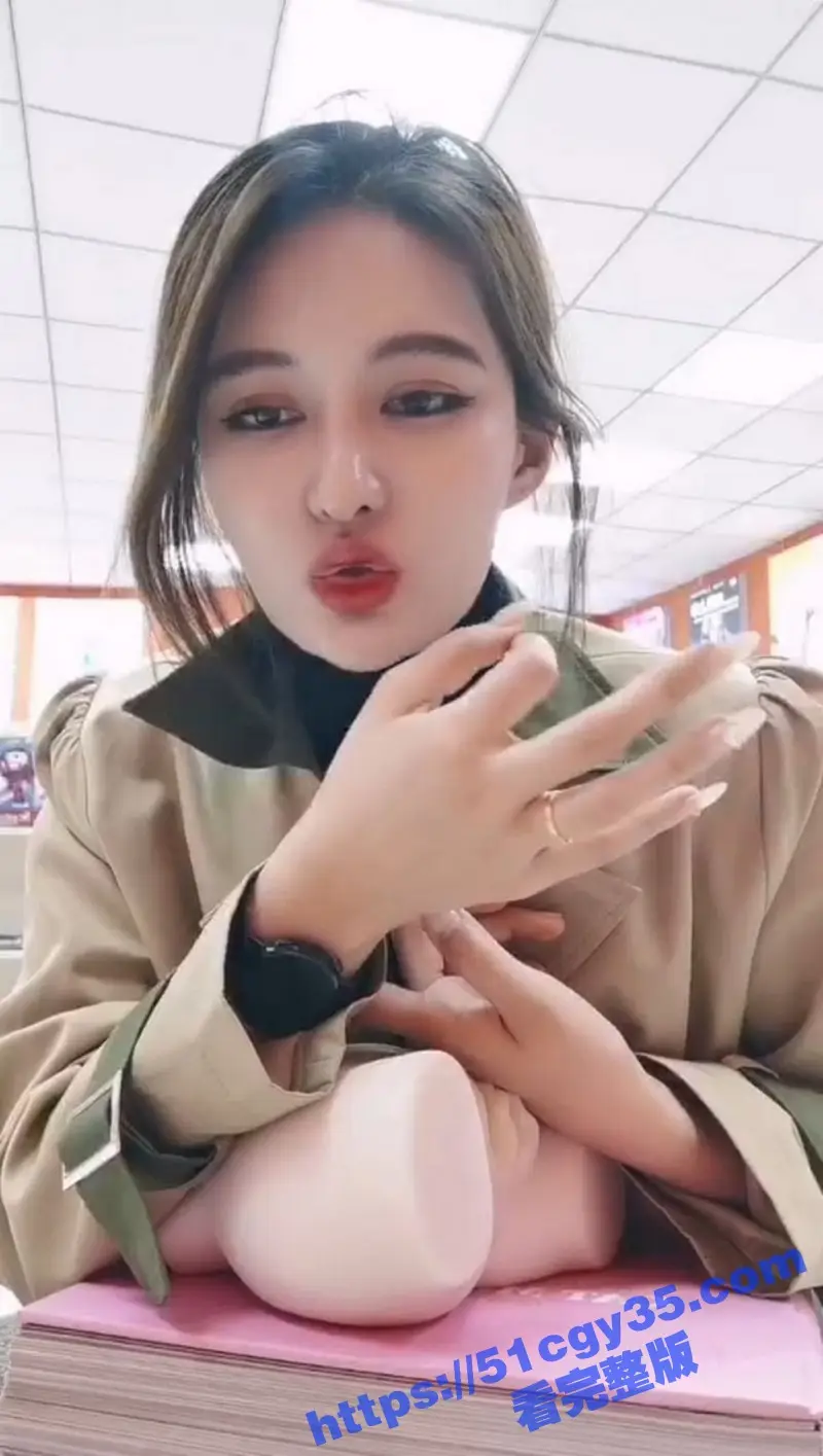 混血美女性爱小课堂!教授如何精准找到女人G点 并且快速刺激喷水 干货满满! 图2