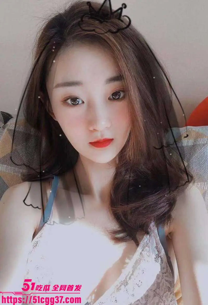 上海顶级名媛 柳绣 绝美尤物竟是金主圈养母狗 各种掰逼自慰讨好 玩4P群交轮舔肉棒 堪称骚绝！ 图1