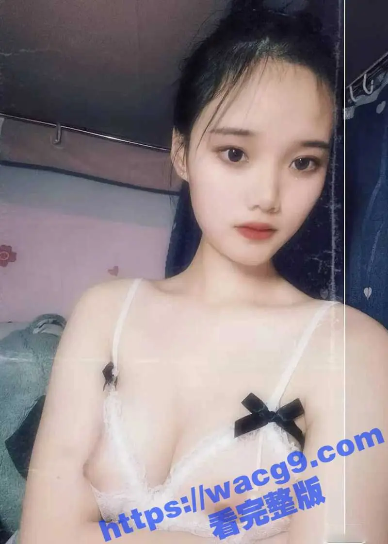 西安交大 大二学生妹 吴瑞 在女生宿舍自慰给金主爸爸欣赏 粉乳嫩鲍清纯小甜妹骚起来 反差到没有天际！ 图1