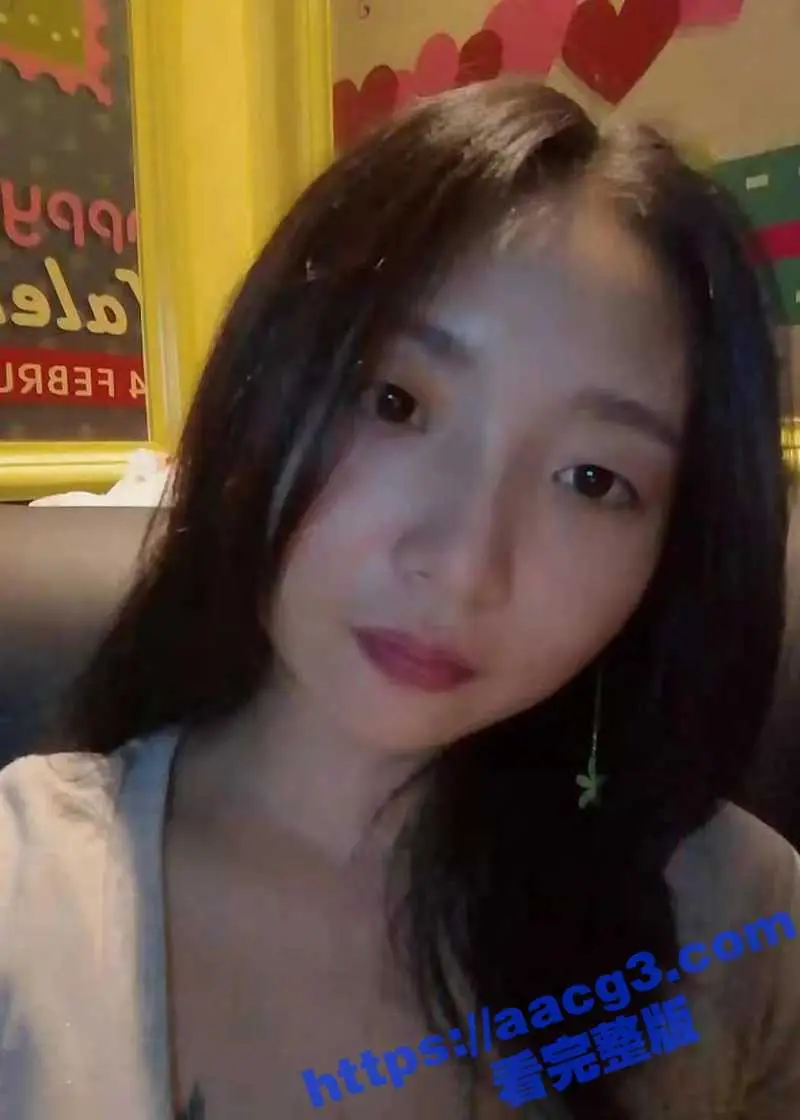 绍兴90后新婚夫妻性爱私拍曝光 3P乱交激战场面火爆上映 现场直击母狗本性与陌生男人翻云覆雨 图1