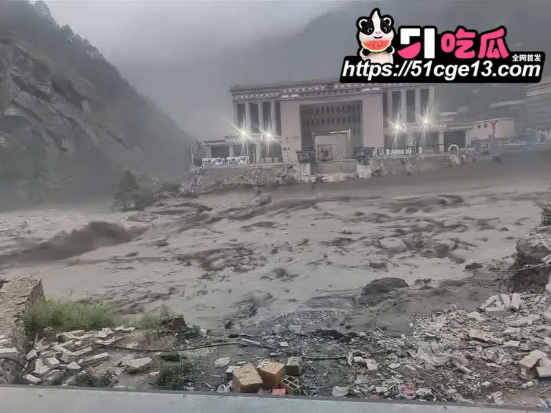 西藏日喀则吉隆口岸 泥石流天灾 山河无情人间有爱 愿每一个生命都能等到曙光! 图7