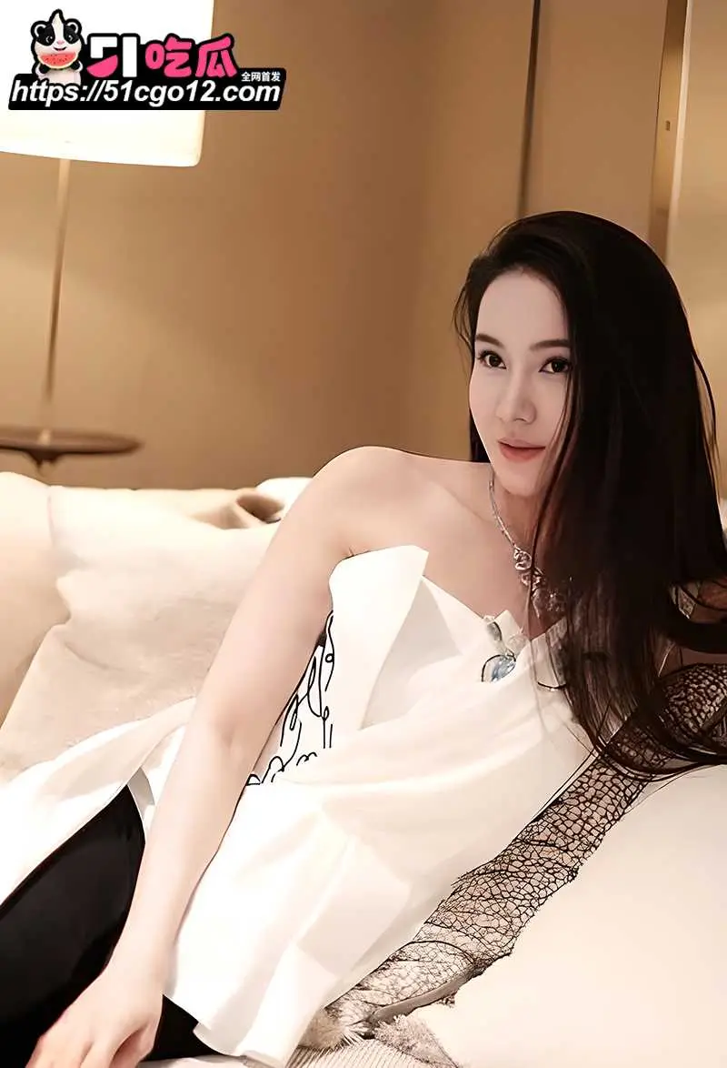 南大校花 ValarieXu 早期性爱直播视频曝光 肤白貌美全裸露脸 骑乘舌吻花式榨精 图6