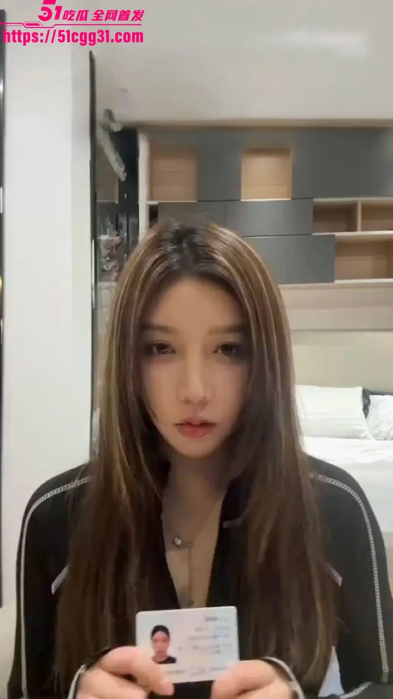 短剧顶流 何健麒 新剧上线前夜塌房 前女友实名锤涉毒 与合作女演员不雅视频曝光 何健麒本人紧急下场狡辩! 图12