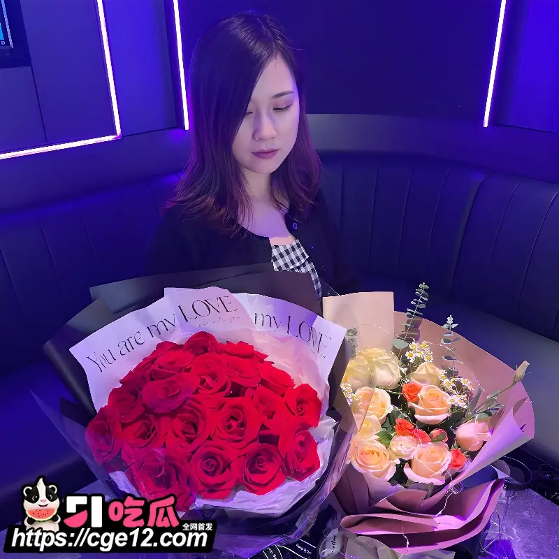 吉林九台山大奶少妇 约炮视频流出 穿开档丝袜跪舔肉棒 无套猛操被玩到失控! 图1