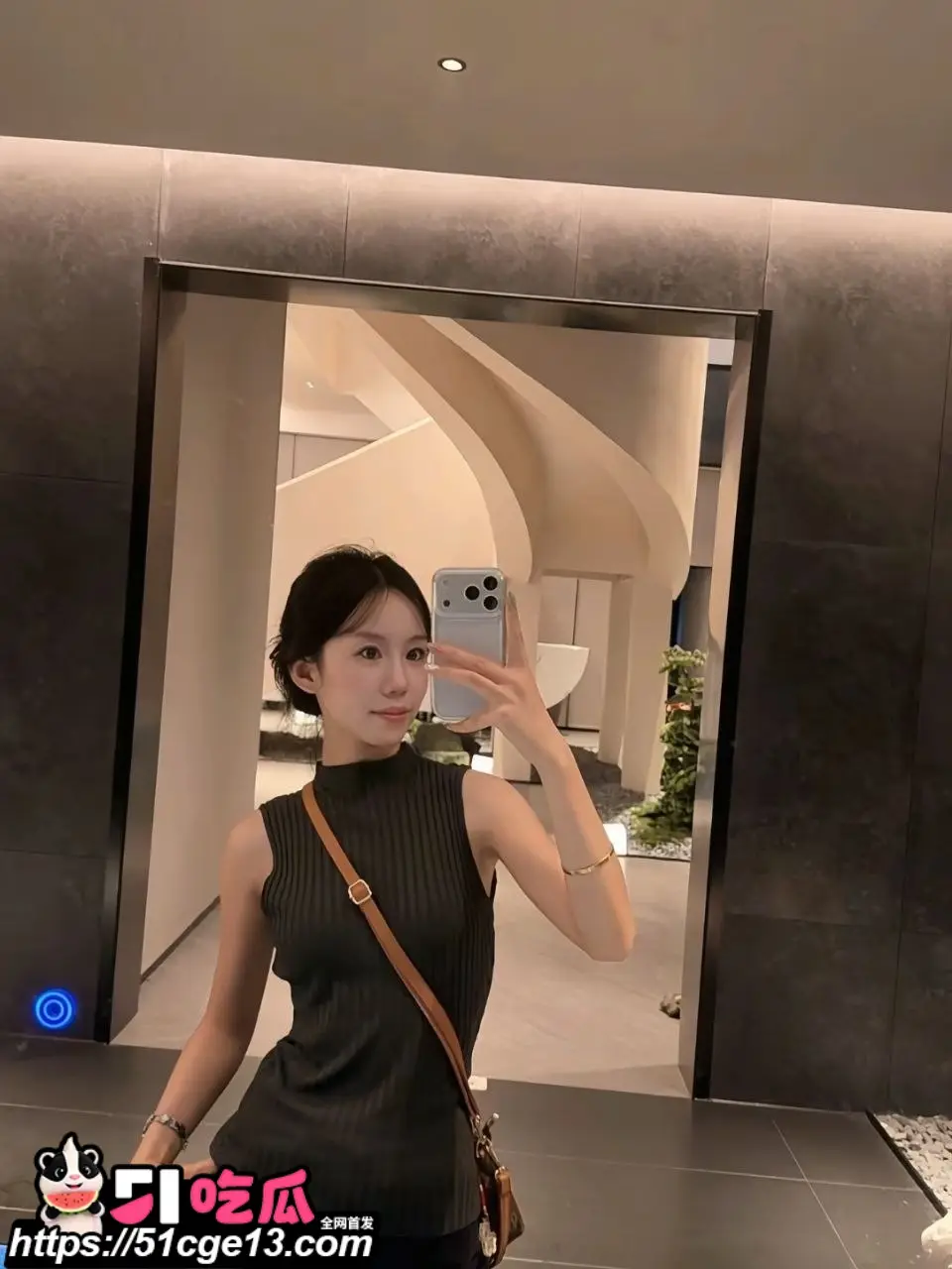 辽宁锦州反差骚女 黄戴妮 私密视频 胶带捆绑被单男调教 口活一流被男友猛操到失神 图4