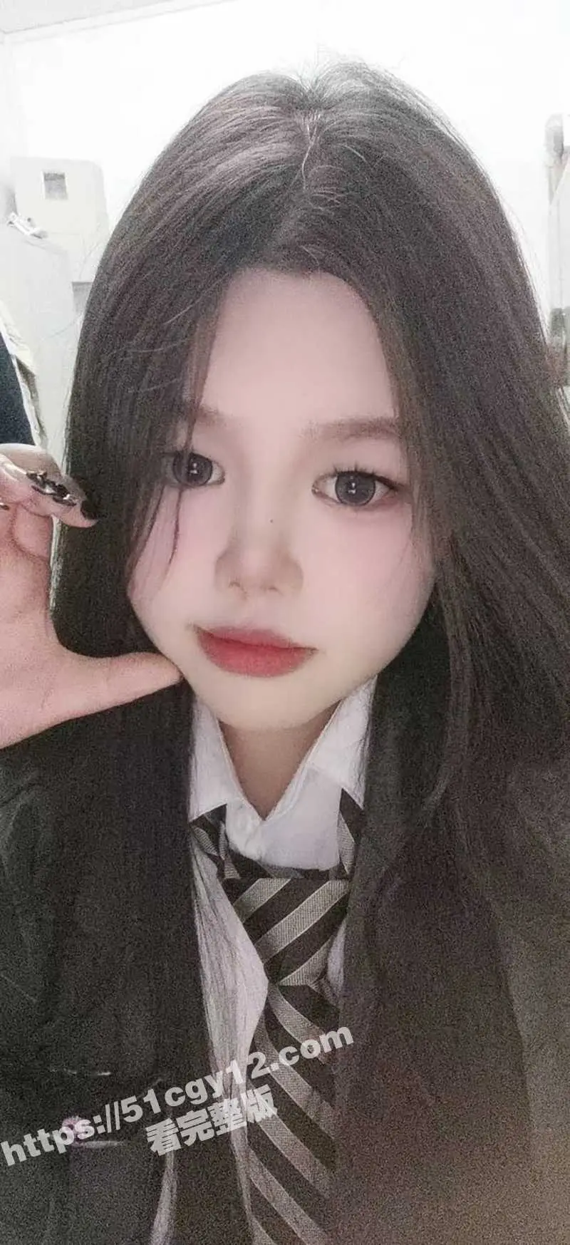 海角乱伦大神 我和亲侄女的点点滴滴 在落地窗前强奸强上侄女 操到高潮白浆浑身抽搐! 图3