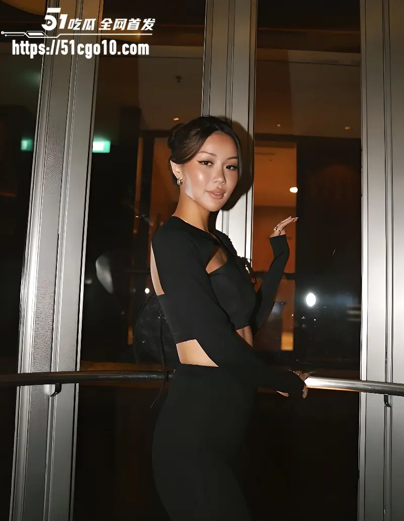 新加坡女歌手 Abigail 被前男友曝出性爱视频 女上位露脸疯狂榨精 反差感拉满 图4