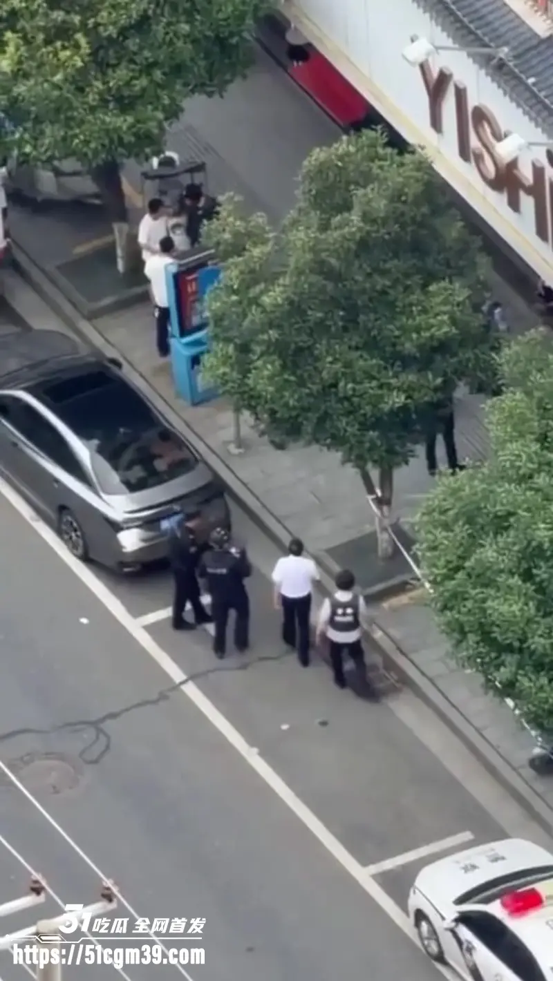 湖南邵阳塘渡口 绑匪绑炸弹抢银行 现场枪响3人死亡 谈判专家穿防弹衣硬刚！ 图4