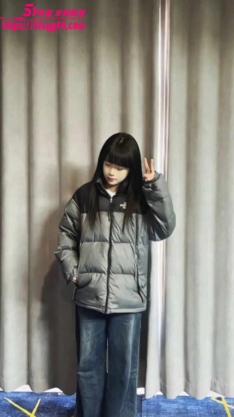 网红精神小妹 遇见你 被黄毛精神小伙征服 可爱小仙女大奶白嫩Q弹白虎粉嫩肥美 后入猛干狂操淫叫震天! 图3