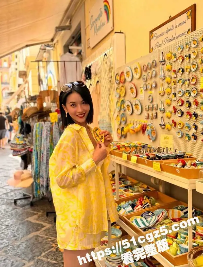 北大媚外母狗 萧轩伊 经常与黑人和洋爹约炮 甚至还拉上母亲一起伺候洋屌 闺蜜看不下选择曝光 图4