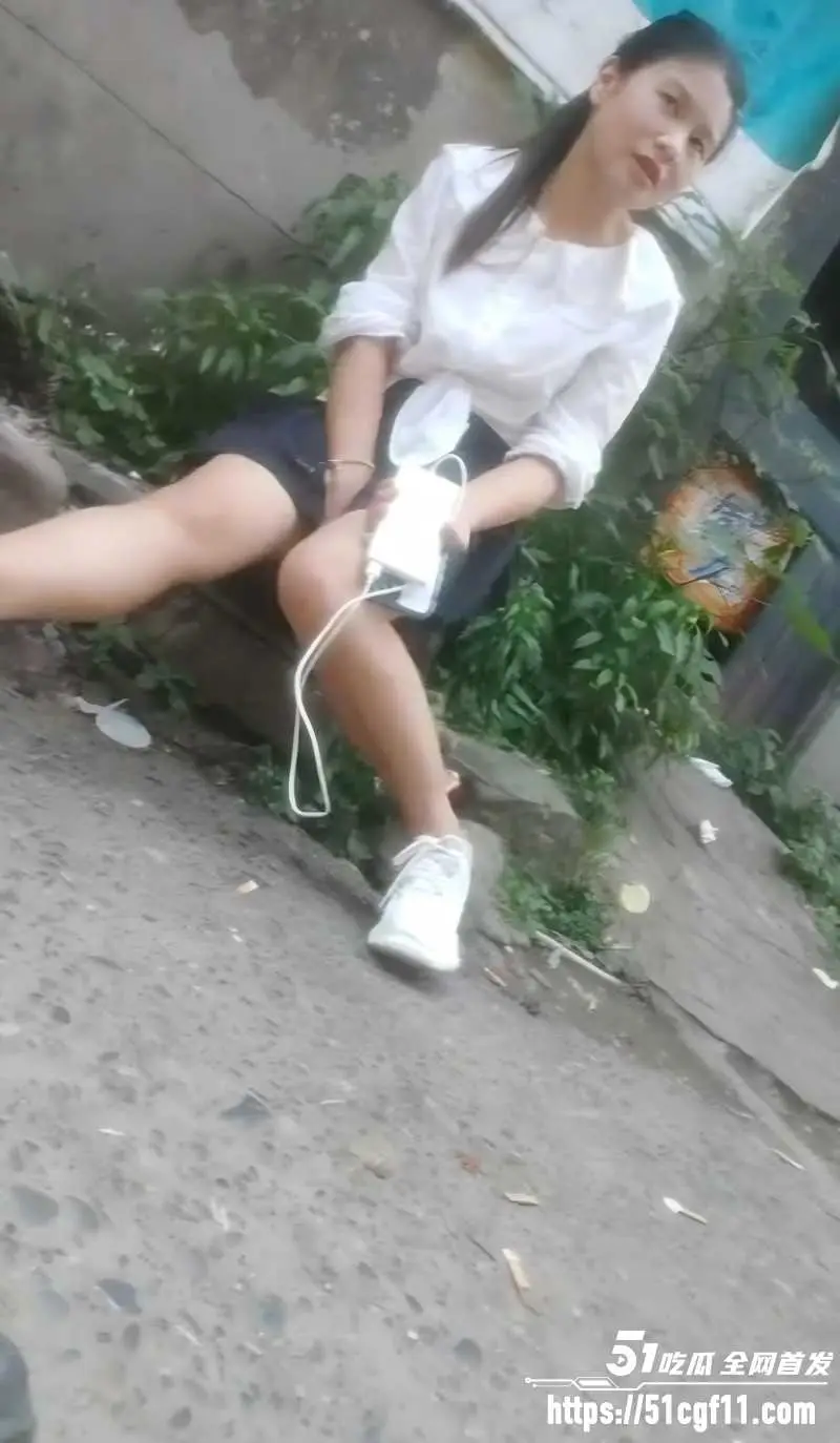城中村扫街实录 韵味人妻性感少妇应有尽有 百元价位任君挑选！ 图3