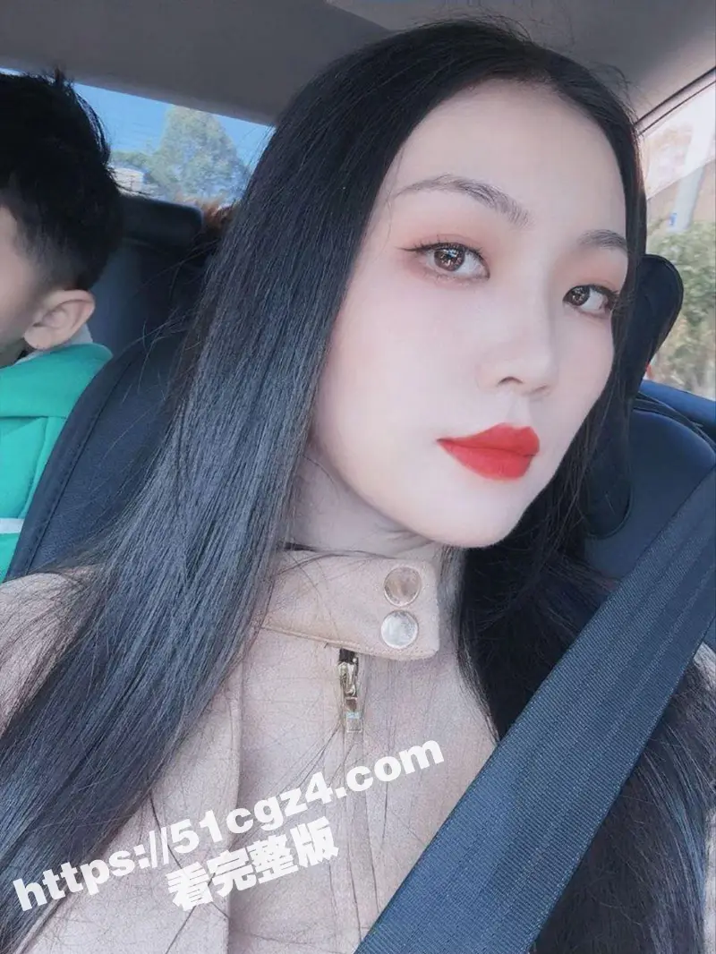 推特极品风骚美少妇 暮色 宠粉福利竟直接约炮粉丝 疯狂吸吮大肉棒直至射精! 图4
