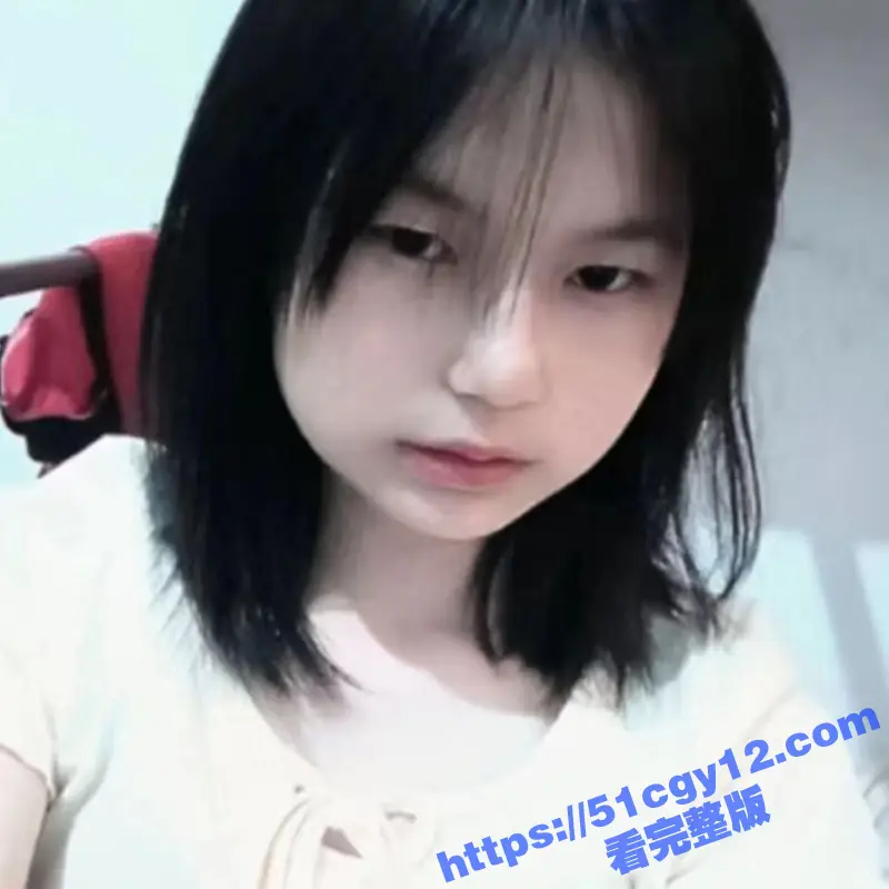 广东湛江反差女高 张若芸 逼痒难耐宿舍不关门扣逼自慰 小小年纪玩的如此的花 最后好像还被室友发现了! 图5