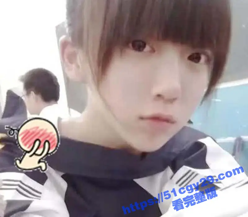 抖音千万网红 呆妹儿小霸王 首秀日塌房 前男友独家投稿爆料开房洗澡 三点全漏露脸实锤！太TM炸裂了！ 图4