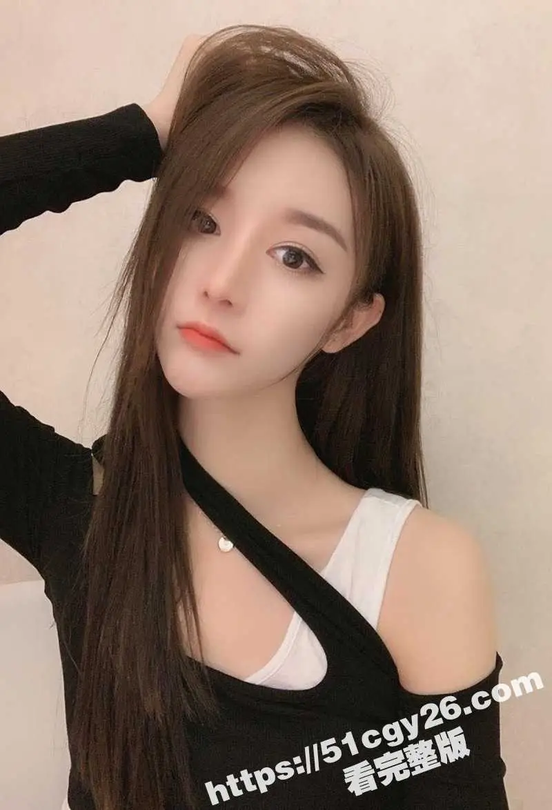 大学女友的色情日常 超美翘臀妹拽着男友肉棒求操 试衣间疯狂扣逼 各种美臀自拍淫到飞起! 图1