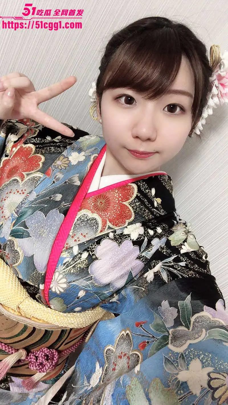 日本变态女职员公司储物间裸露私拍 清纯少女秒变淫荡母狗 巨乳肥臀高清记录! 图1