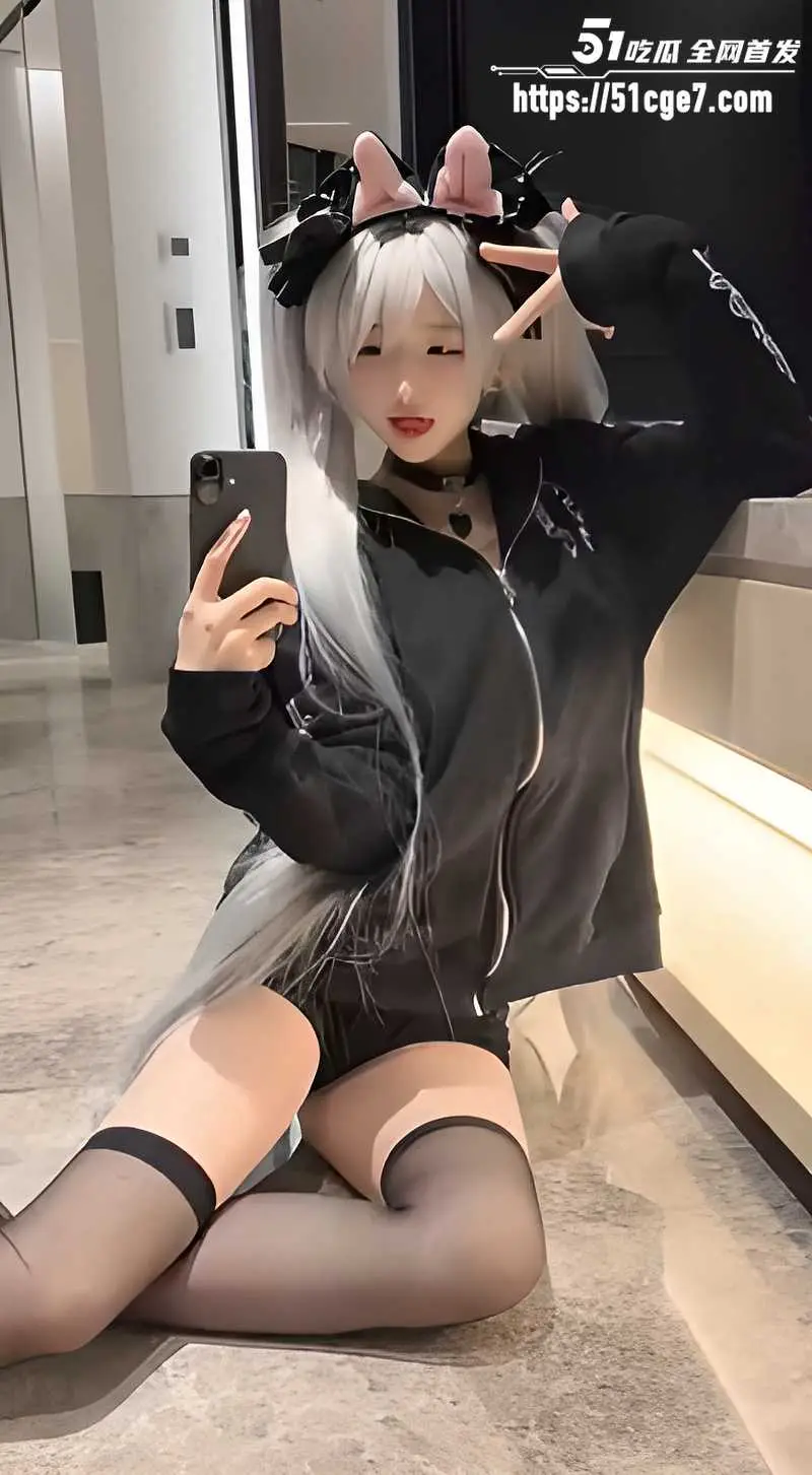 反差萝莉网黄 沅沅 自慰福利合集 分舌辣妹上演制服诱惑 逼脸同框激情泄欲 图1