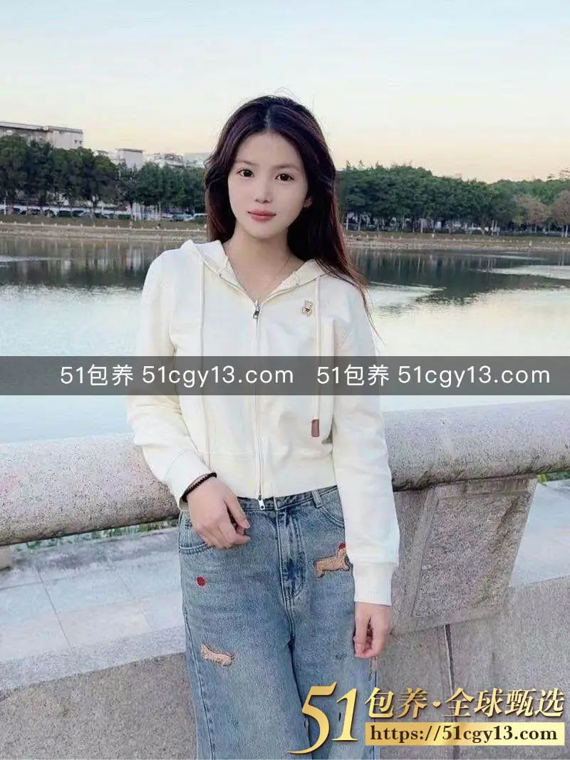 51包养 高端外围 | WSH041112 上海学生 100%处女包落红 质量保真 假一赔十 图1