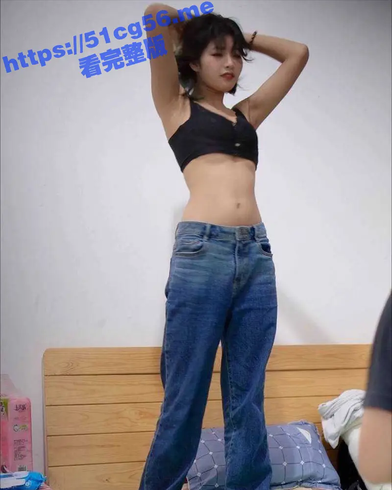 油腻光头 鱼哥 约操极品大奶学生嫩妹 19分钟完整版倒挂金钩 多体位爆操小穴！ 图1