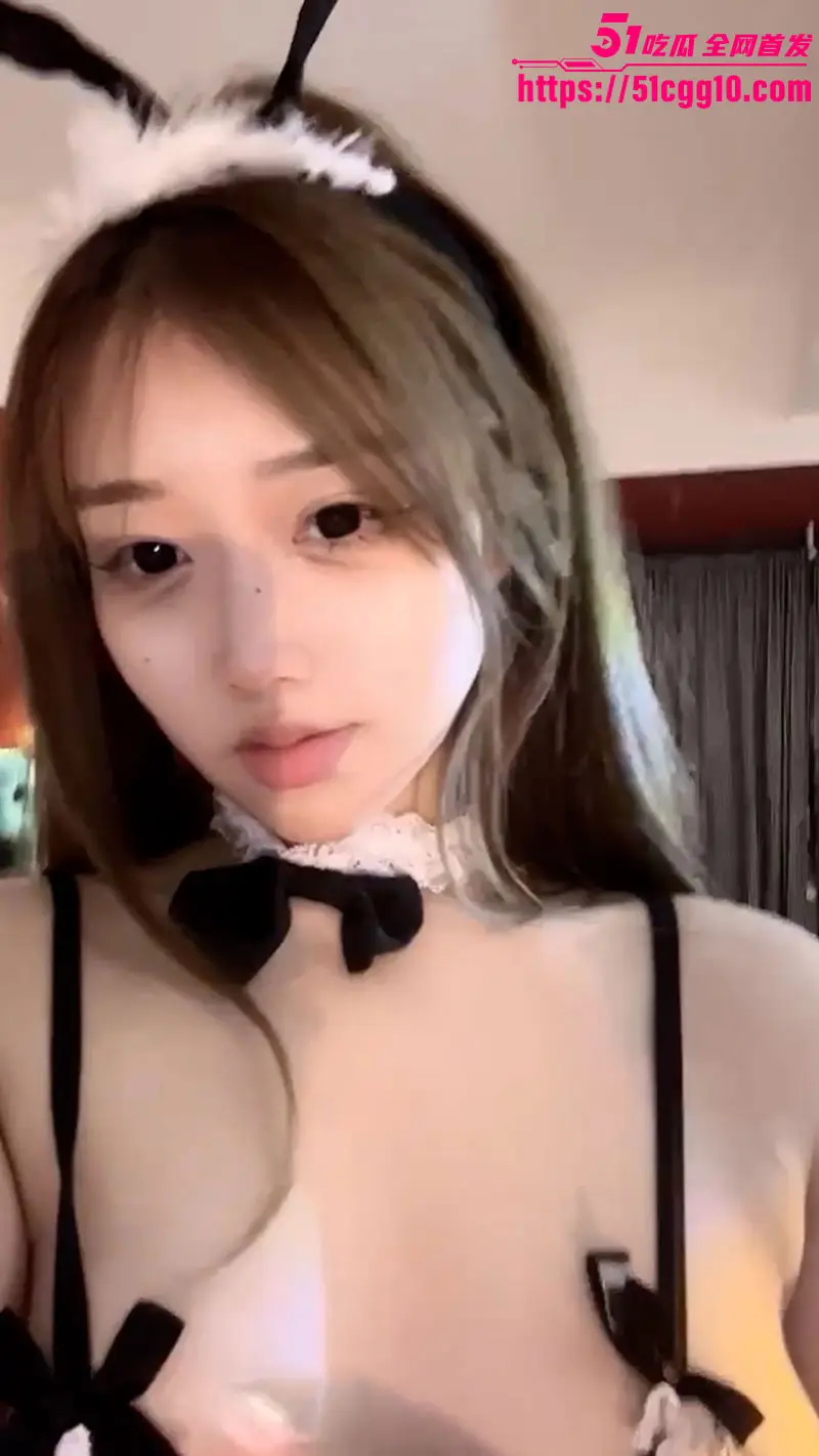 山东大学生 敏敏 私密性爱视频流出 穿情趣制服掰开粉穴求操 和老师偷情吞精浪叫 清纯女神反差爆棚! 图4