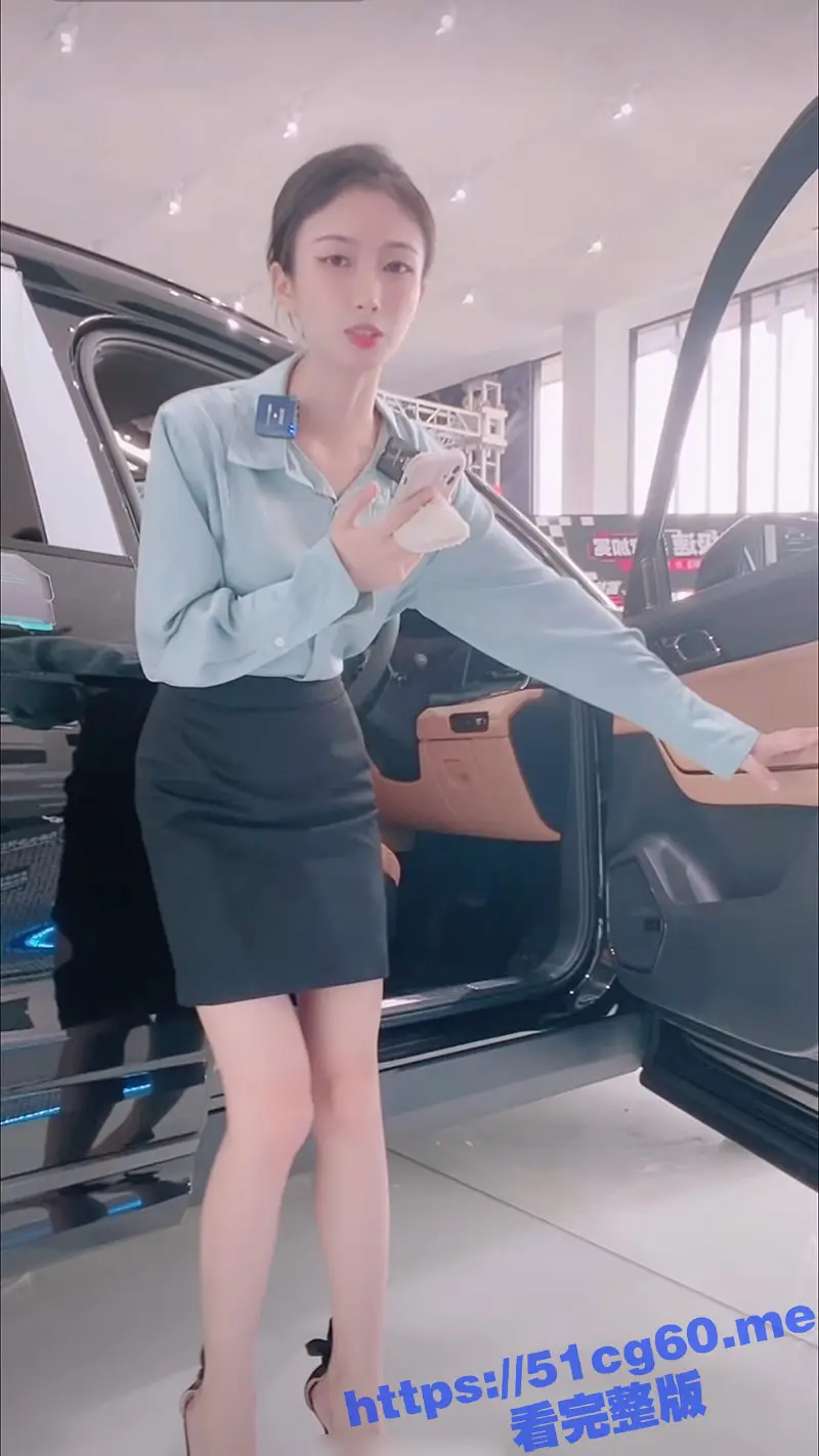 梦杰的眼镜骚母狗直播卖车啦!东莞虎门金瑞达领克 女销售塞跳蛋直播讲车 这是被人遥控了吧! 图4