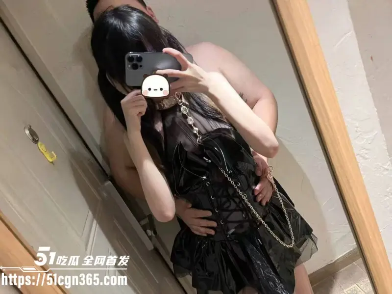江西九江拜金母狗 李晶 大专毕业全职卖逼 陪金主爸爸嗑药做爱 多姿势爆操肥穴 反差感十足！ 图9