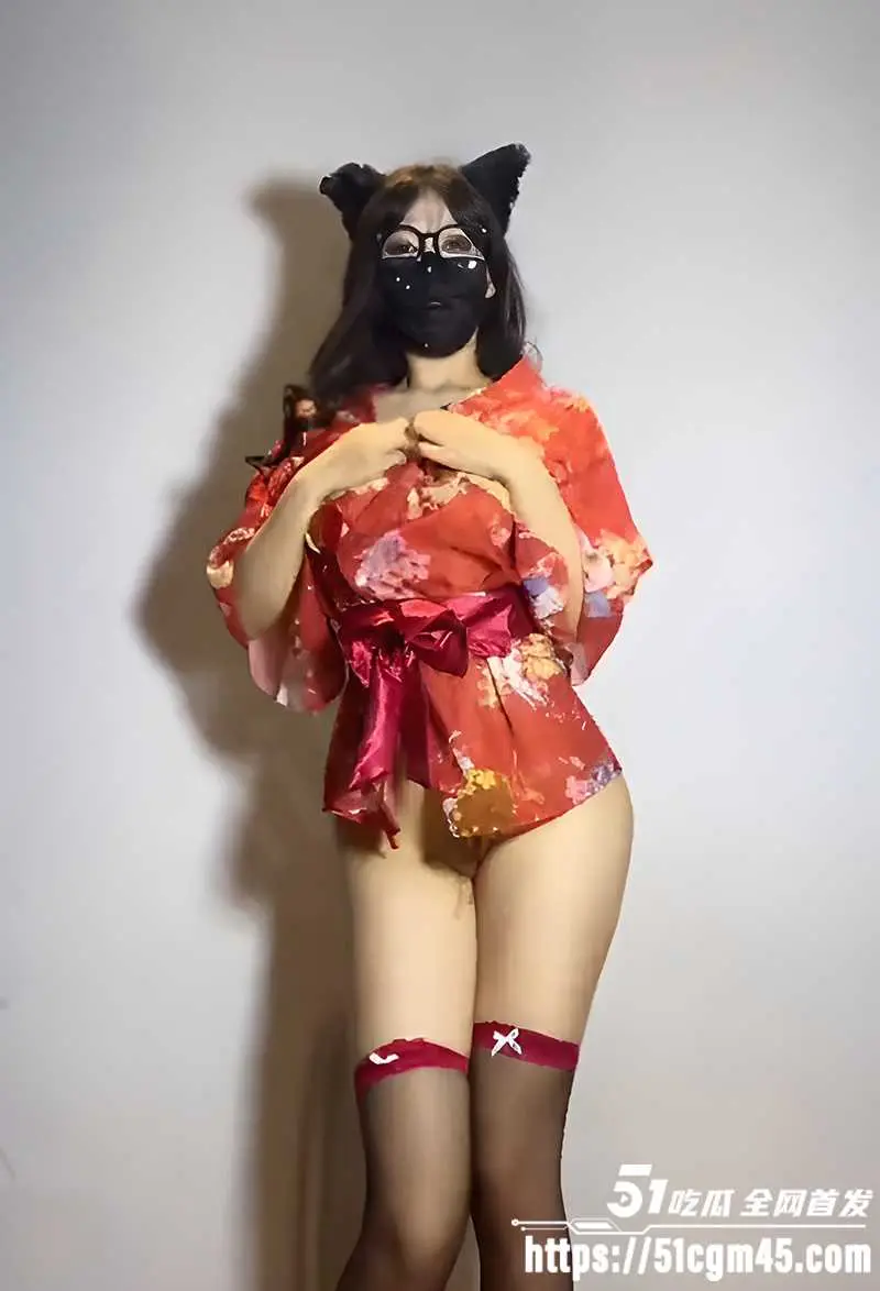 梨形肉弹尤物 迷鹿 裸舞珍藏合集 白虎人形肉便器写满淫语 律动骚扭性感销魂 图3