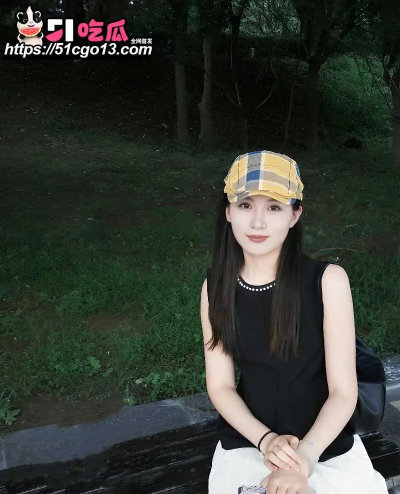 巨乳学生妹 子敏 约炮自拍流出 镜头前俯身吞吐肉棒 女上位骑乘肥臀夹屌榨精 图2