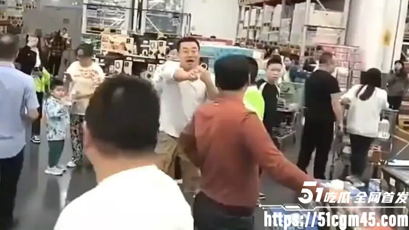 重庆山姆打包哥 李萌 领养小狗残忍虐杀致死 夫妻剪牙断尾骨折抛尸丧心病狂! 图5