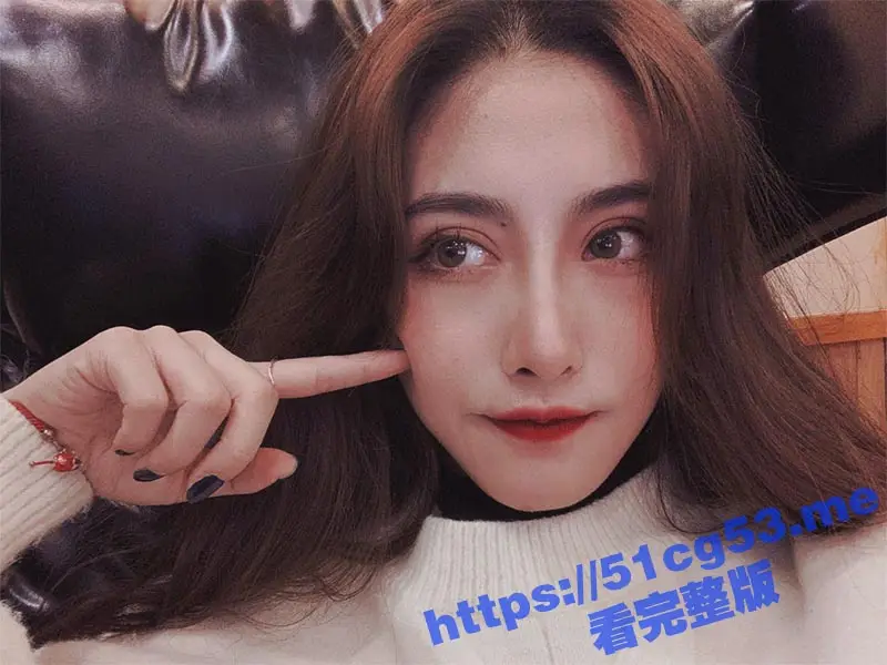 贵州贵阳反差婊夜店女海王 饼干 有钱就能上的小骚货 操过她的男人数不过来! 图1