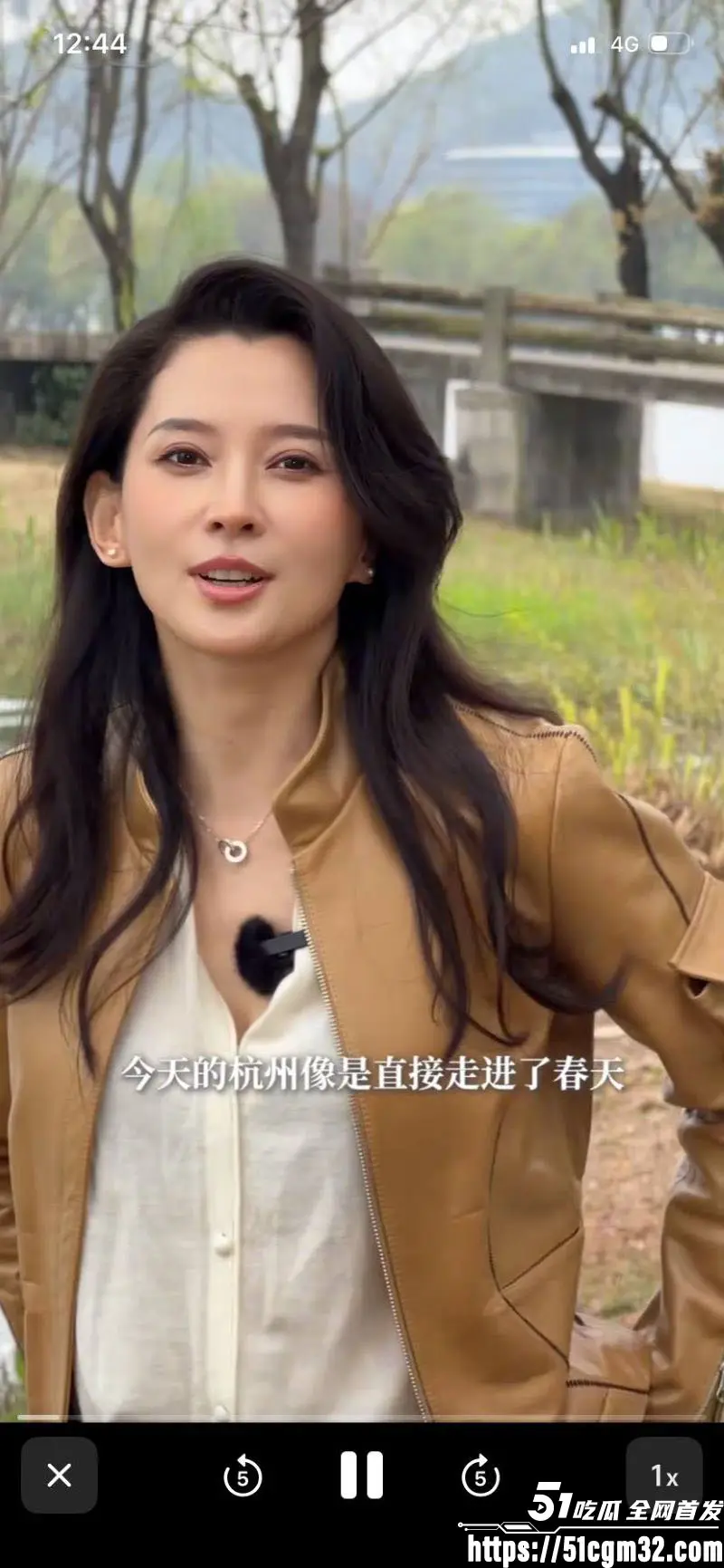56岁汪峰深夜别墅私会神秘女子 前女友森林北闪电切割清空恩爱 视频片段引爆全网! 图3