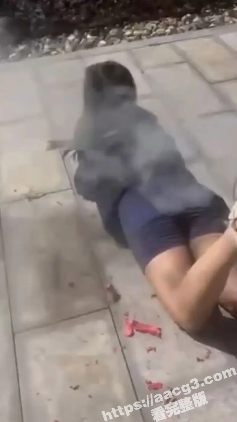 人生大舞台敢上你就来！直播PK输了 鞭炮炸逼 真是活久见！ 图3