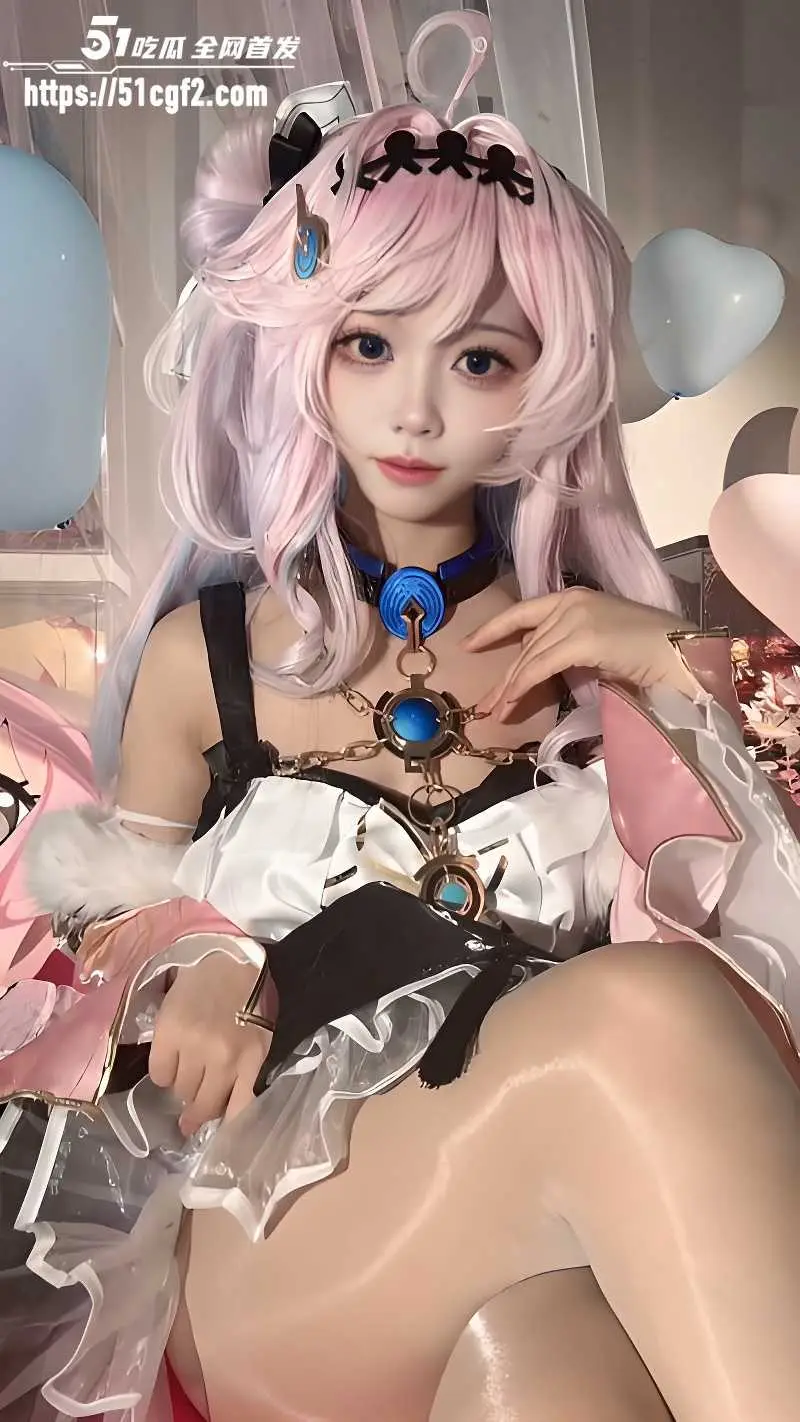 顶级福利姬 白栎Shirly COS达妮娅 诱人丝足挑趾撩拨 纯欲神姿让人沉醉！ 图4