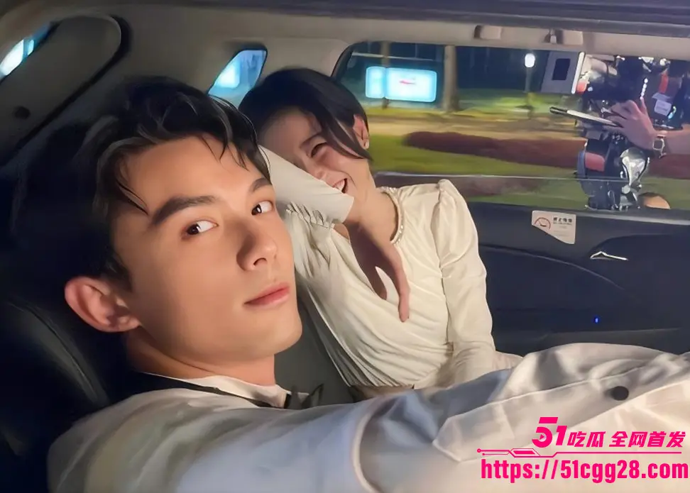 顶流男明星 吴磊 被前女友白珊珊微博怒爆 一万块卖床照只为逼问真相 国民弟弟人设崩塌 秘恋直接掀翻全网! 图19