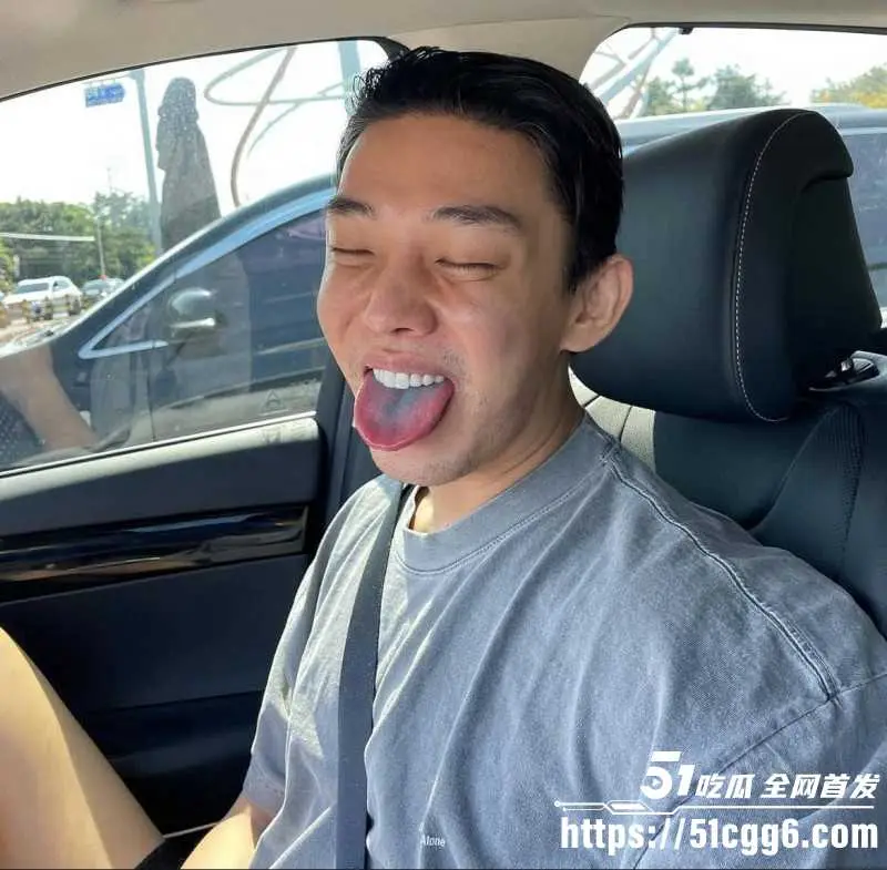 韩国影帝 刘亚仁 现身上海gay吧 现场与同性恋亲密互动 早期更被曝出因性侵被立案 远赴泰国约炮视频流出！ 图12
