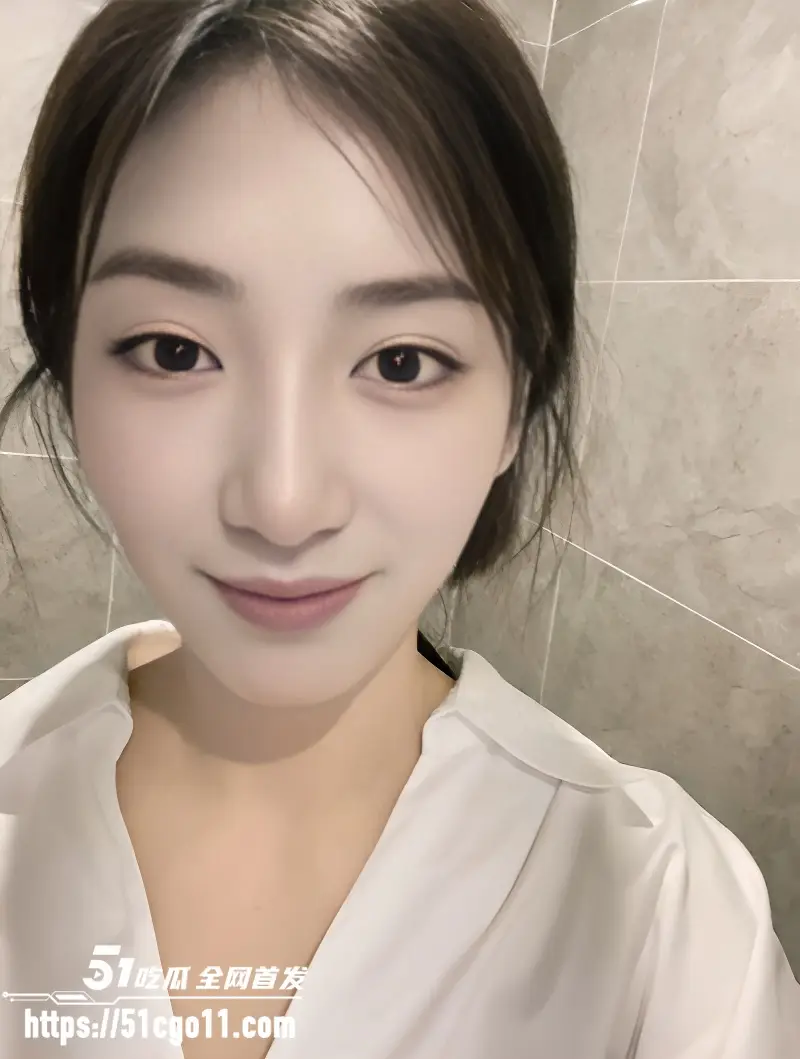 风韵少妇 背着老公酒店约炮 自拍骚浪视频挑逗炮友 肉棒直捅骚逼 绿帽彻底戴牢! 图2