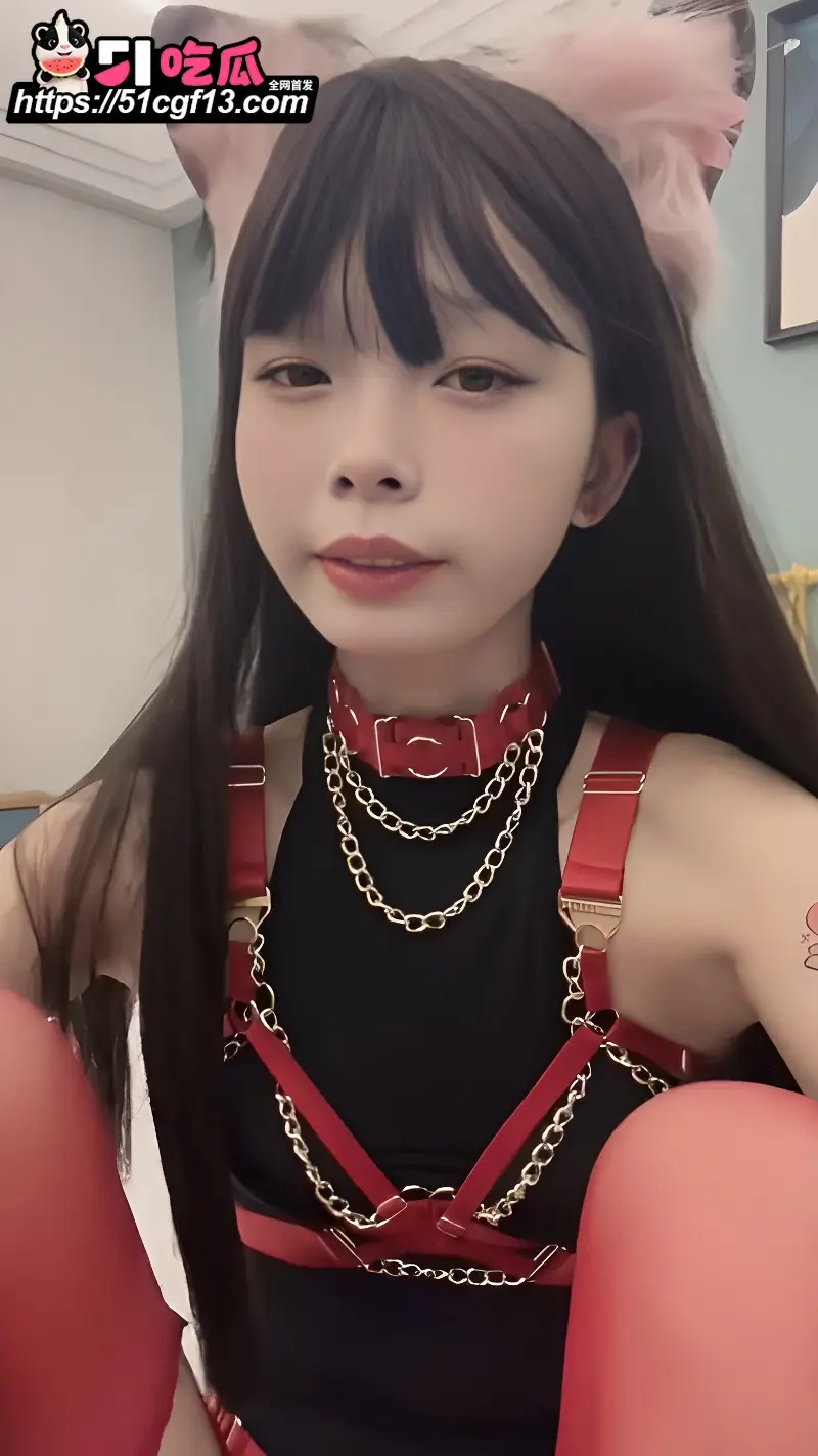 抖音高颜值嫩妹 聂傲娇 私拍福利 COS性感小狐狸 伸舌勾引跪求大神狂操 图5