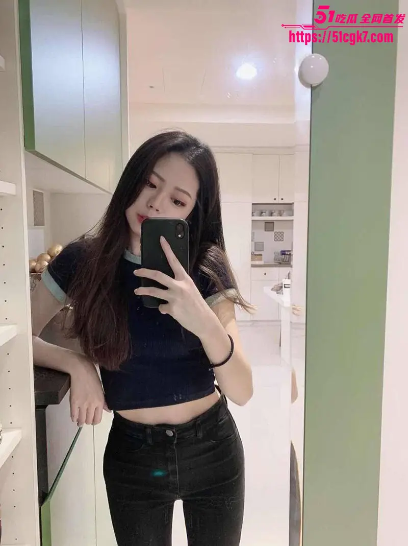 广西养生馆老板娘出轨视频震撼流出 高颜值尤物蕾丝情趣主动吃鸡 上位疯狂求操骚劲爆棚! 图2