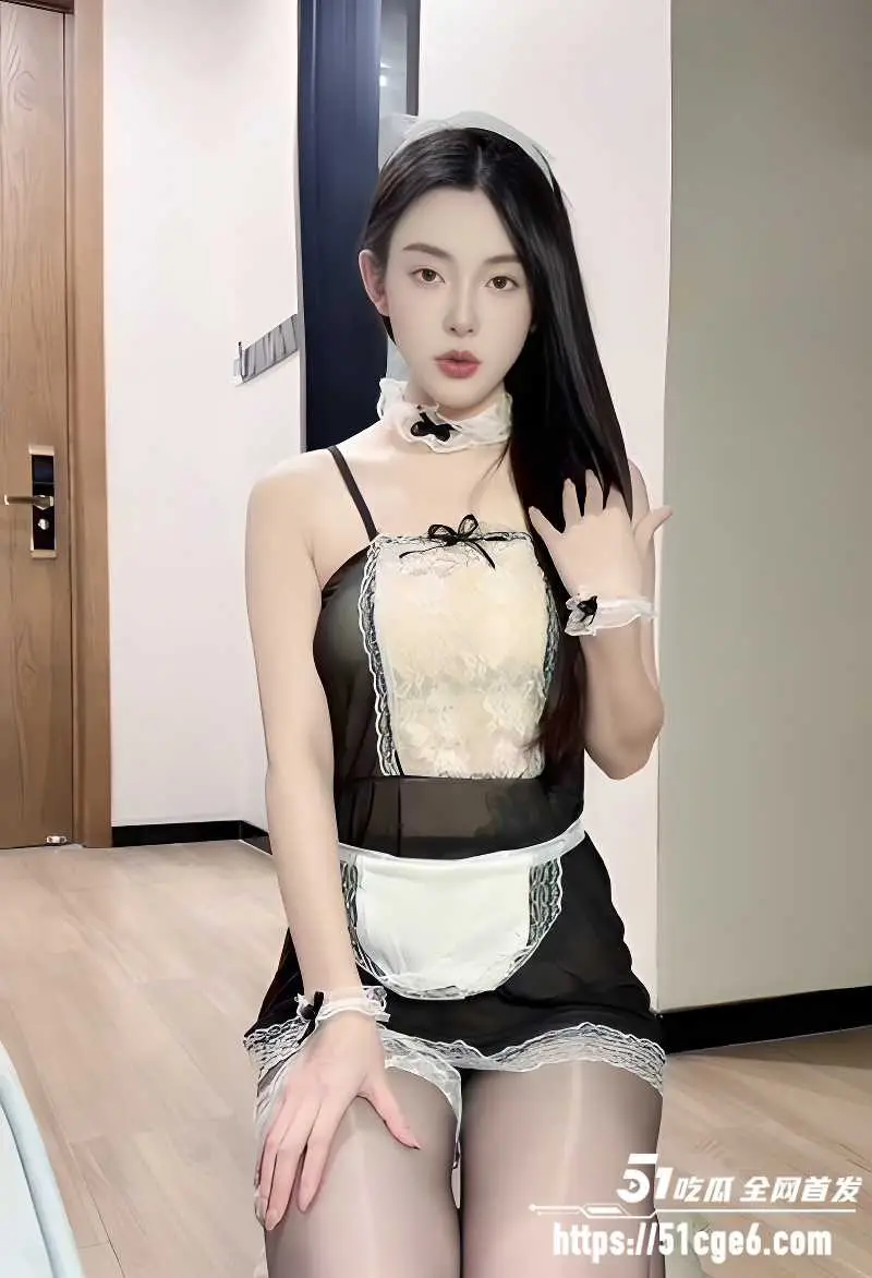 高颜御姐 薇薇小姨 私定福利 扮女仆演护士淫骚自慰 丝袜玉足戏弄假屌 极致撩人 图4