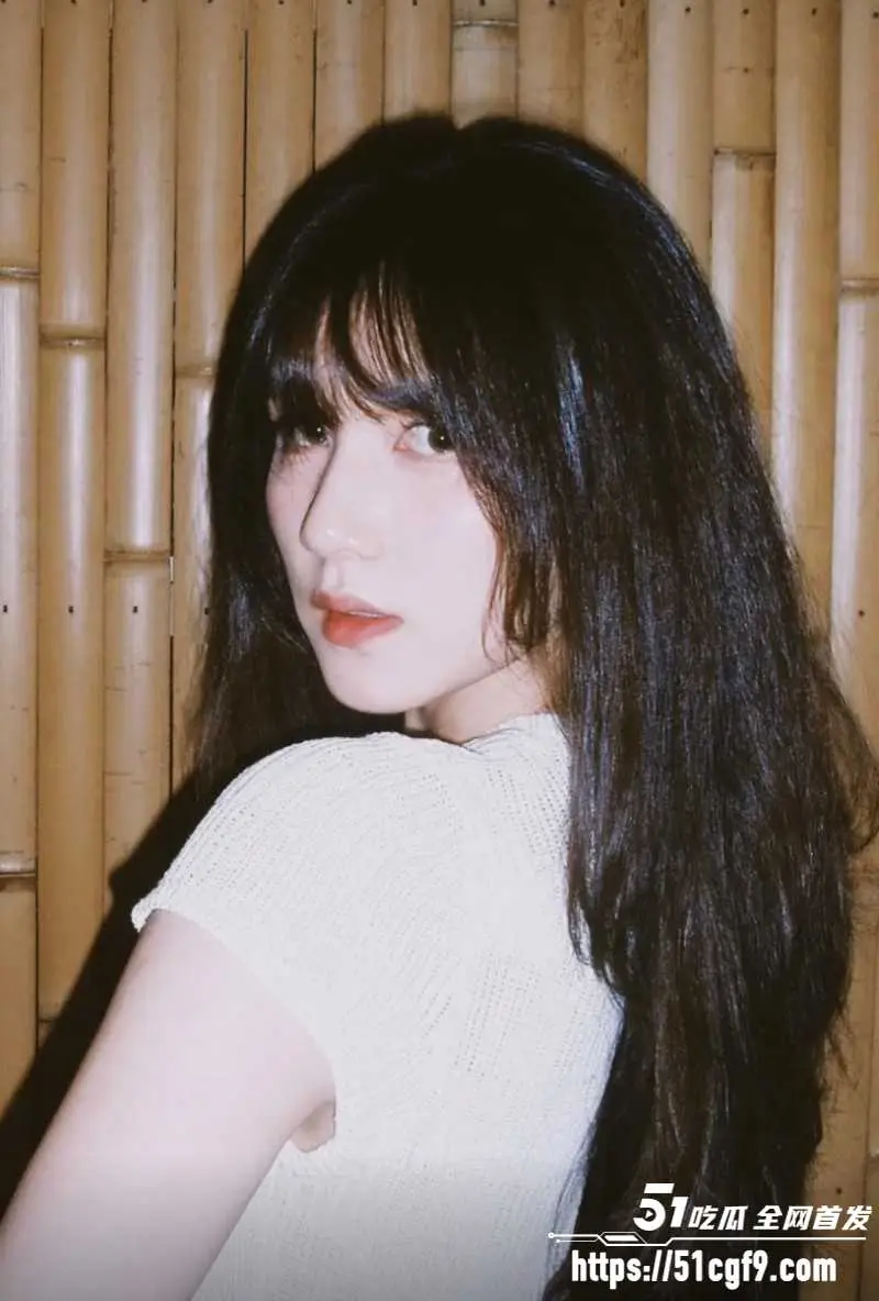 95后男演员 蒋龙 曝出新恋情 女主身份成谜 陈思诚绿帽癖再度引发关注! 图16